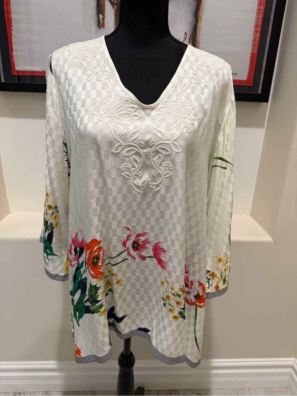 Johnny Was White Embroidered Floral V-Neck Tunic With Pink & Orange Accents